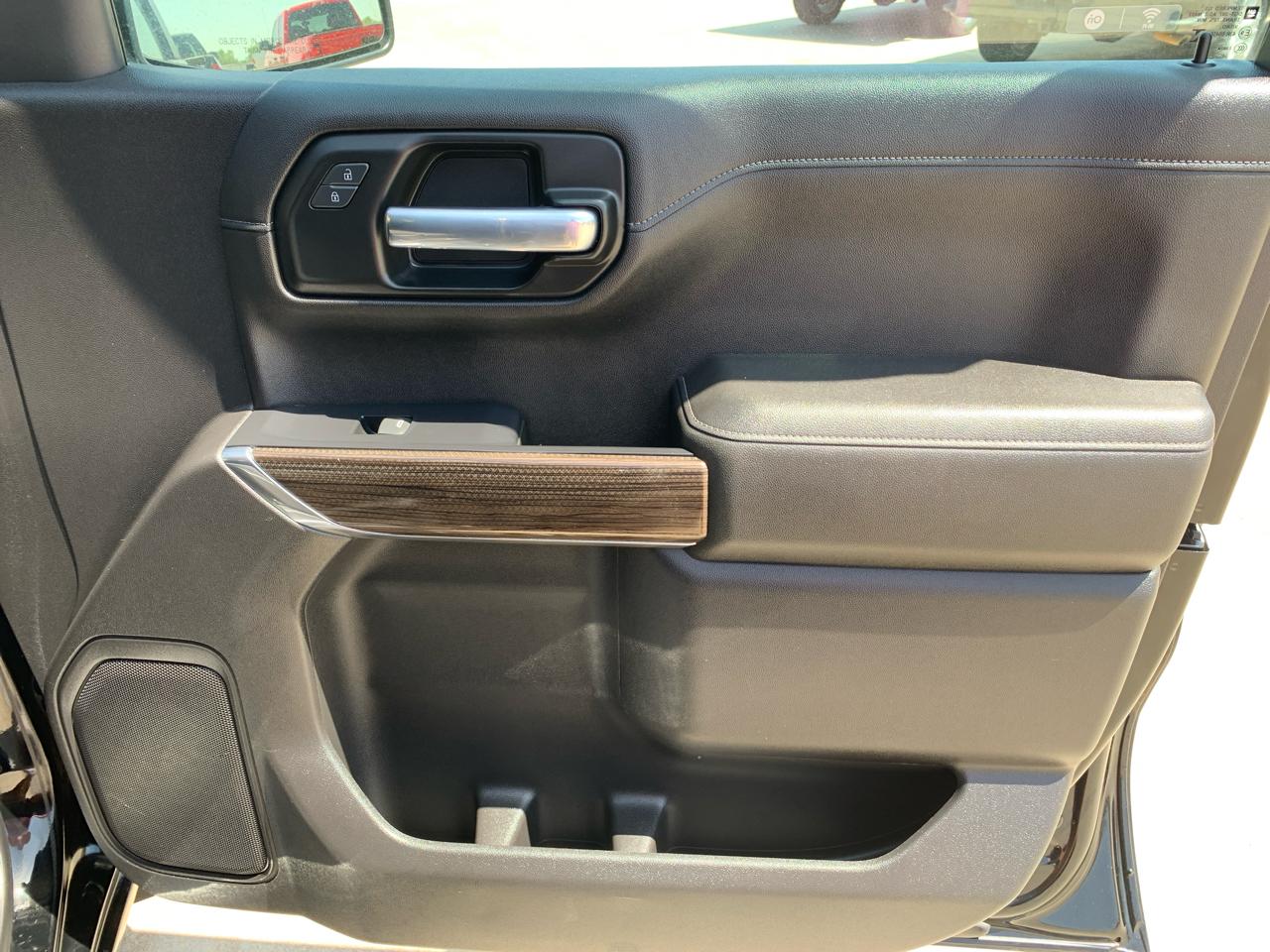 Chevrolet Silverado 1500 4WD Crew Cab 147" RST 2021