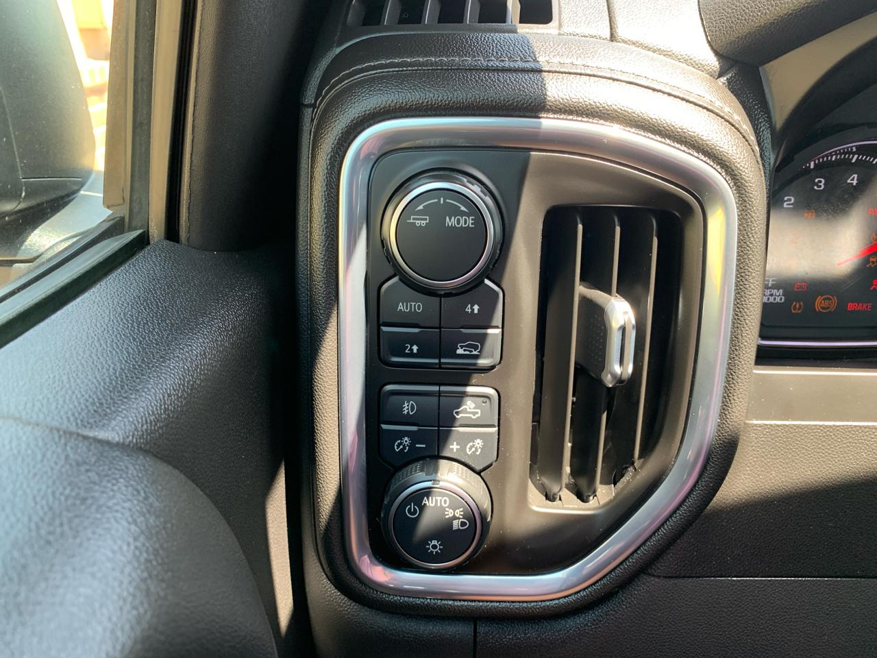 Chevrolet Silverado 1500 4WD Crew Cab 147" RST 2021