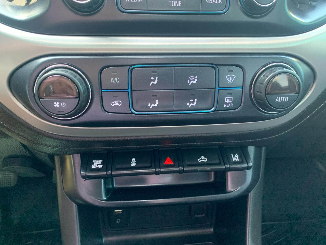 GMC Canyon 4WD Crew Cab 140.5" SLE 2017