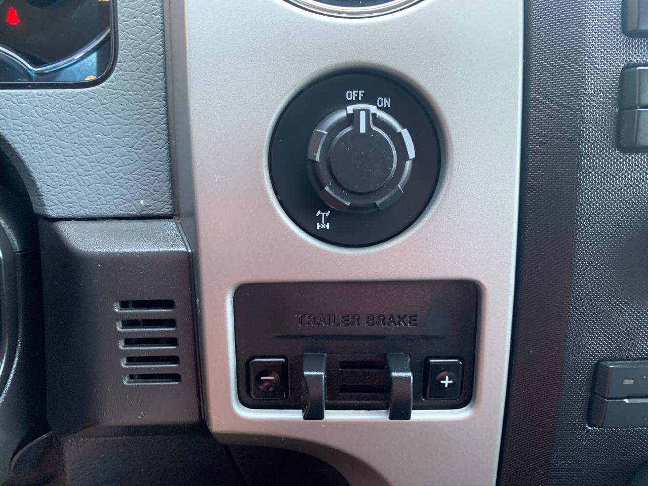 Ford F-150 2WD SuperCrew 139" XLT 2012