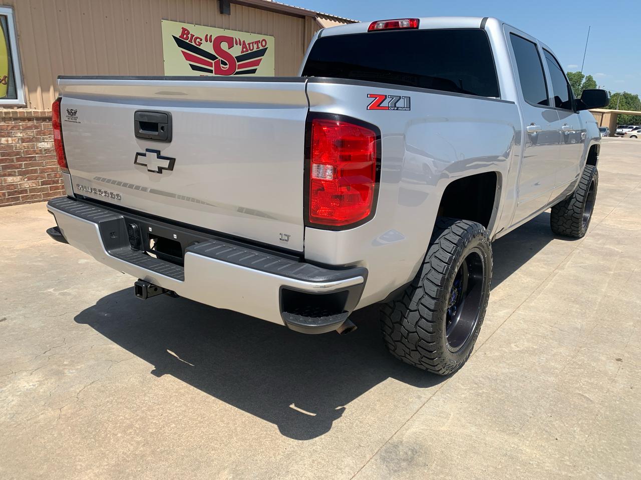 Chevrolet Silverado 1500 4WD Crew Cab 143.5" LT w/2LT 2018