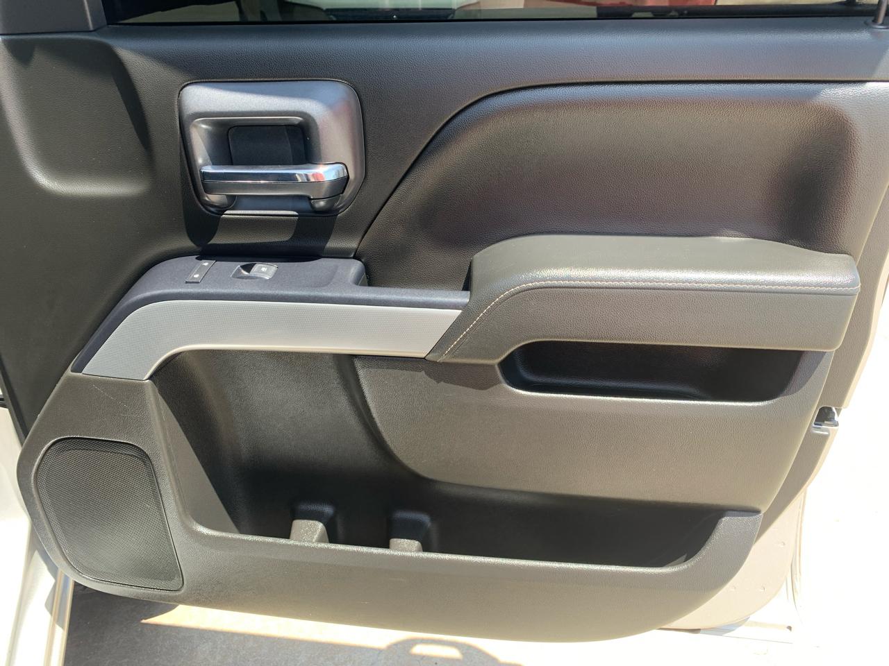 Chevrolet Silverado 1500 4WD Crew Cab 143.5" LT w/2LT 2018