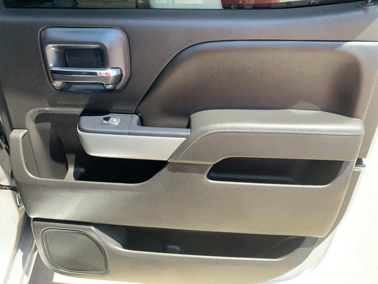Chevrolet Silverado 1500 4WD Crew Cab 143.5" LT w/2LT 2018