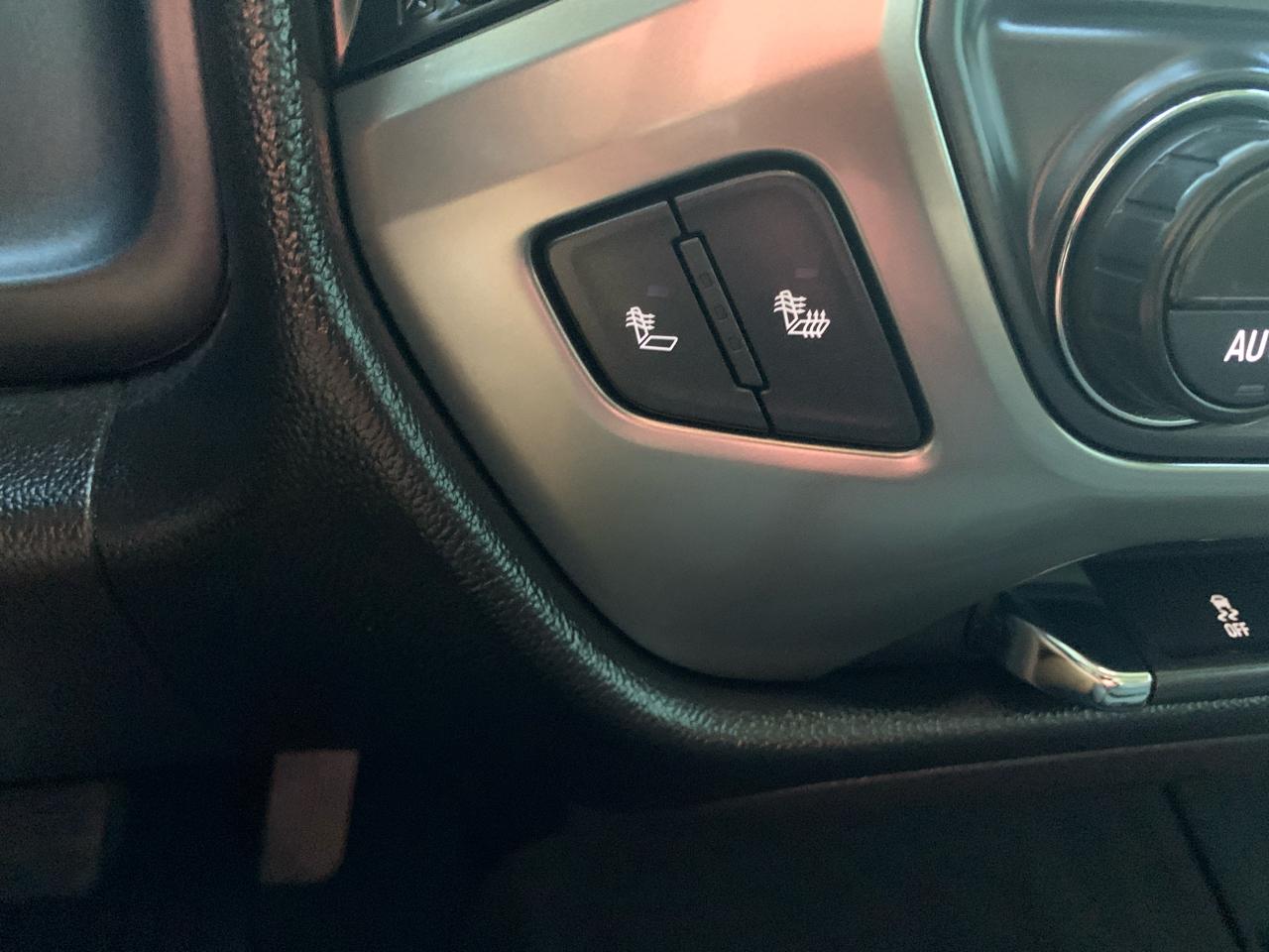 Chevrolet Silverado 1500 4WD Crew Cab 143.5" LT w/2LT 2018