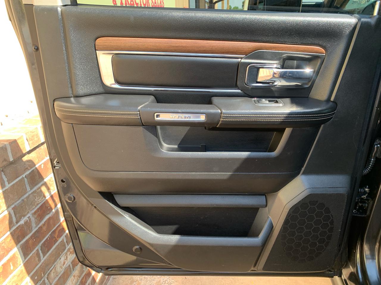 RAM 2500 4WD Crew Cab 149" Laramie 2013