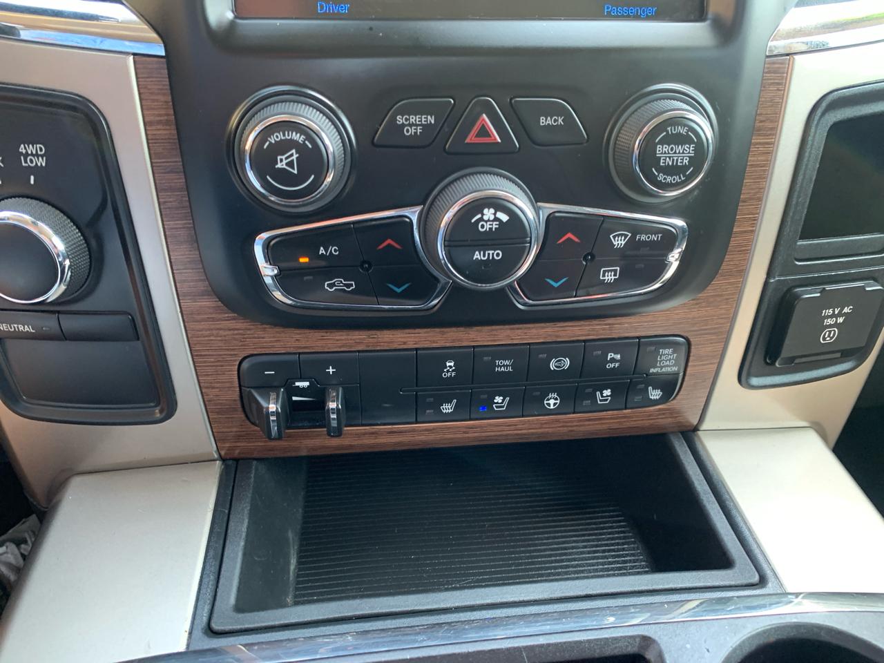RAM 2500 4WD Crew Cab 149" Laramie 2013