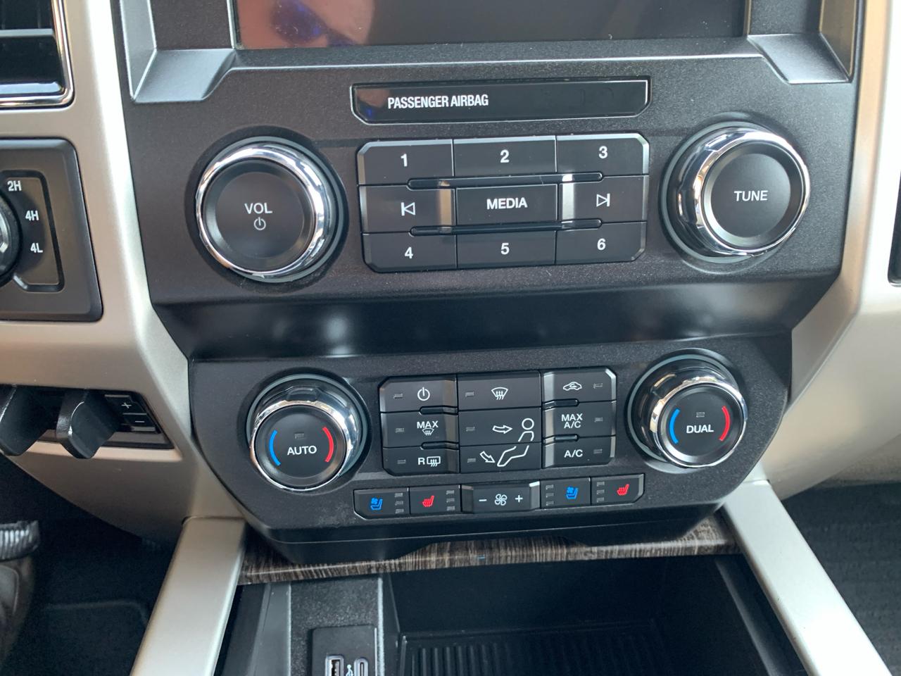 Ford Super Duty F-250 SRW 4WD Crew Cab 156" Lariat 2020