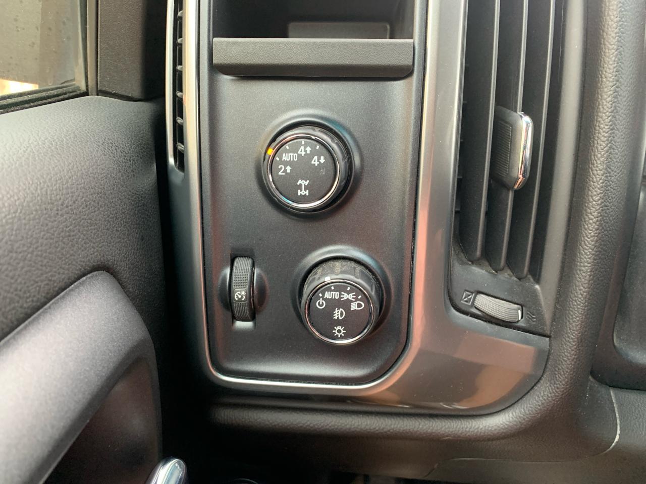 Chevrolet Silverado 1500 4WD Crew Cab 143.5" LT w/2LT 2016