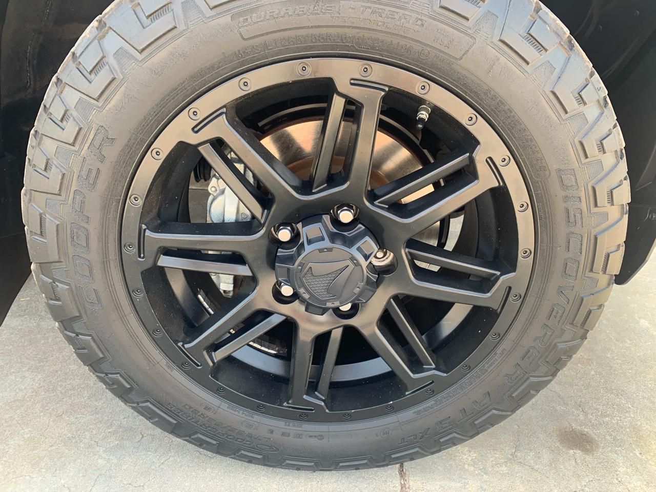 Toyota Tundra 4WD  2017