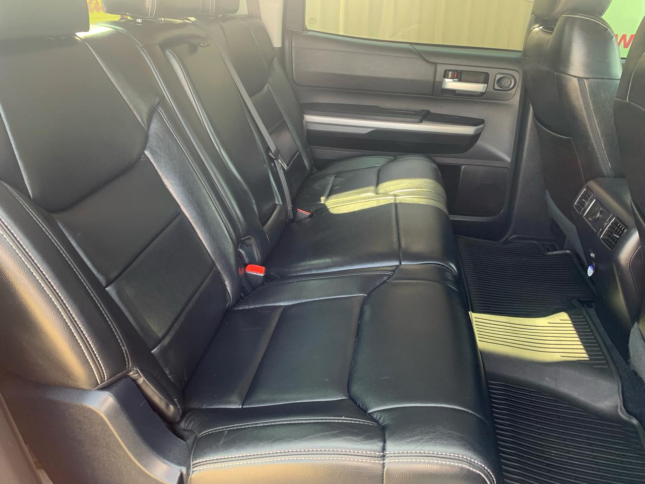 Toyota Tundra 4WD  2017