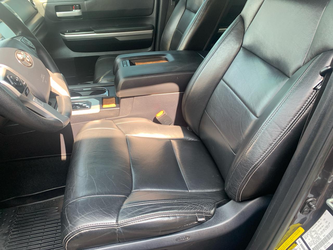 Toyota Tundra 4WD  2017