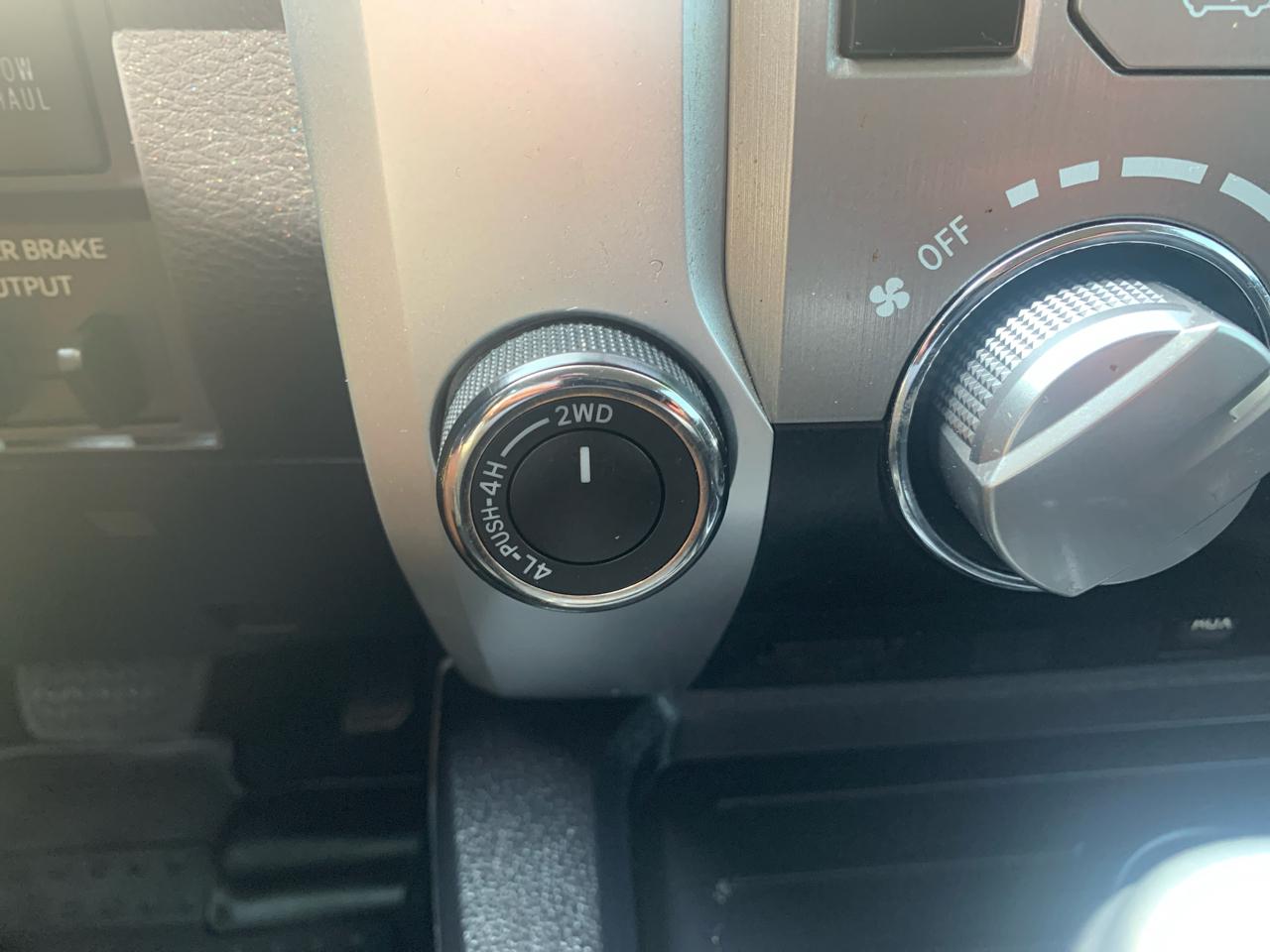 Toyota Tundra 4WD  2017