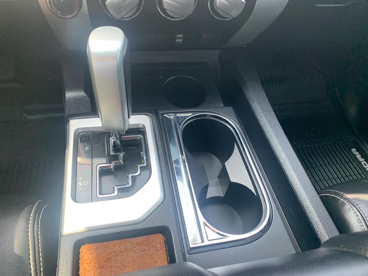 Toyota Tundra 4WD  2017