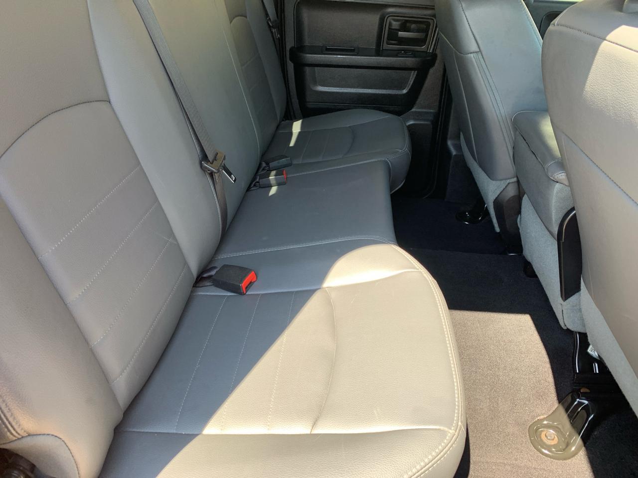RAM 1500 2WD Quad Cab 140.5" Tradesman 2015