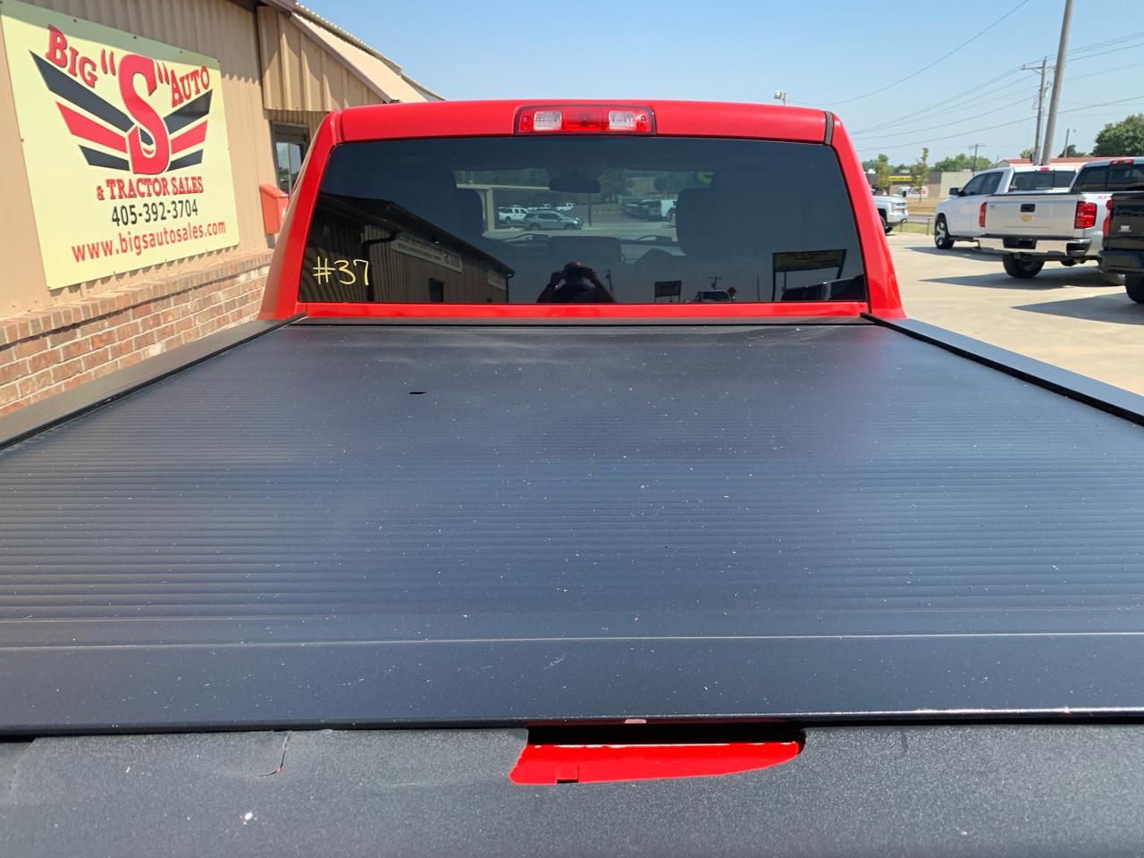 RAM 1500 2WD Quad Cab 140.5" Tradesman 2015