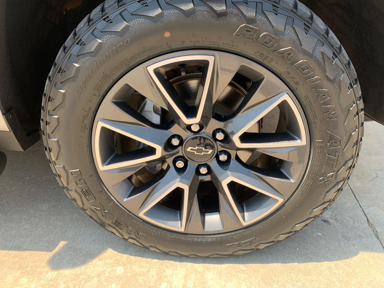 Chevrolet Suburban 4WD 4dr Z71 2022