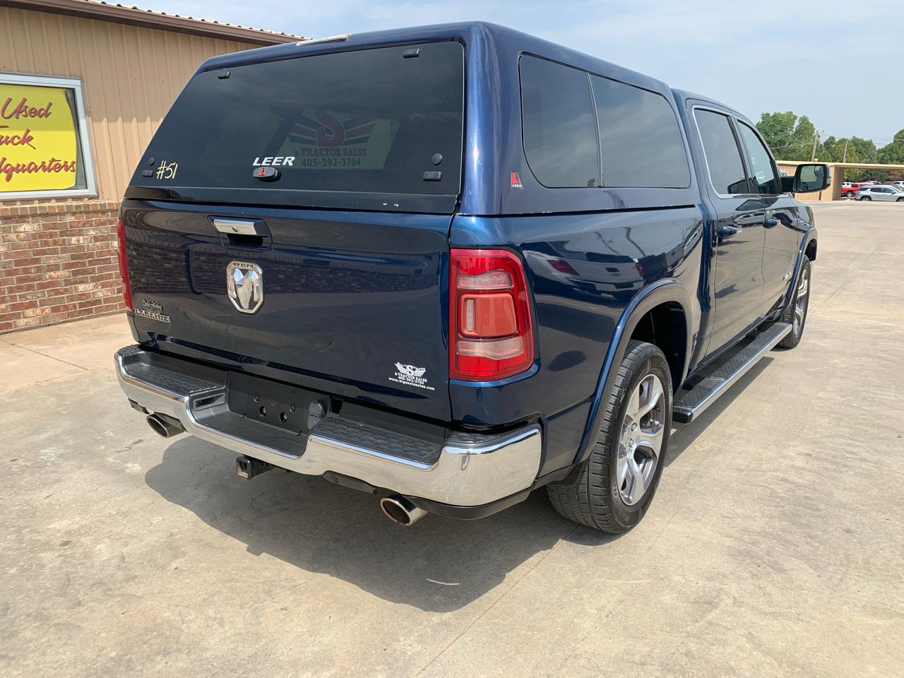 RAM 1500 Laramie 4x2 Crew Cab 5'7" Box 2021