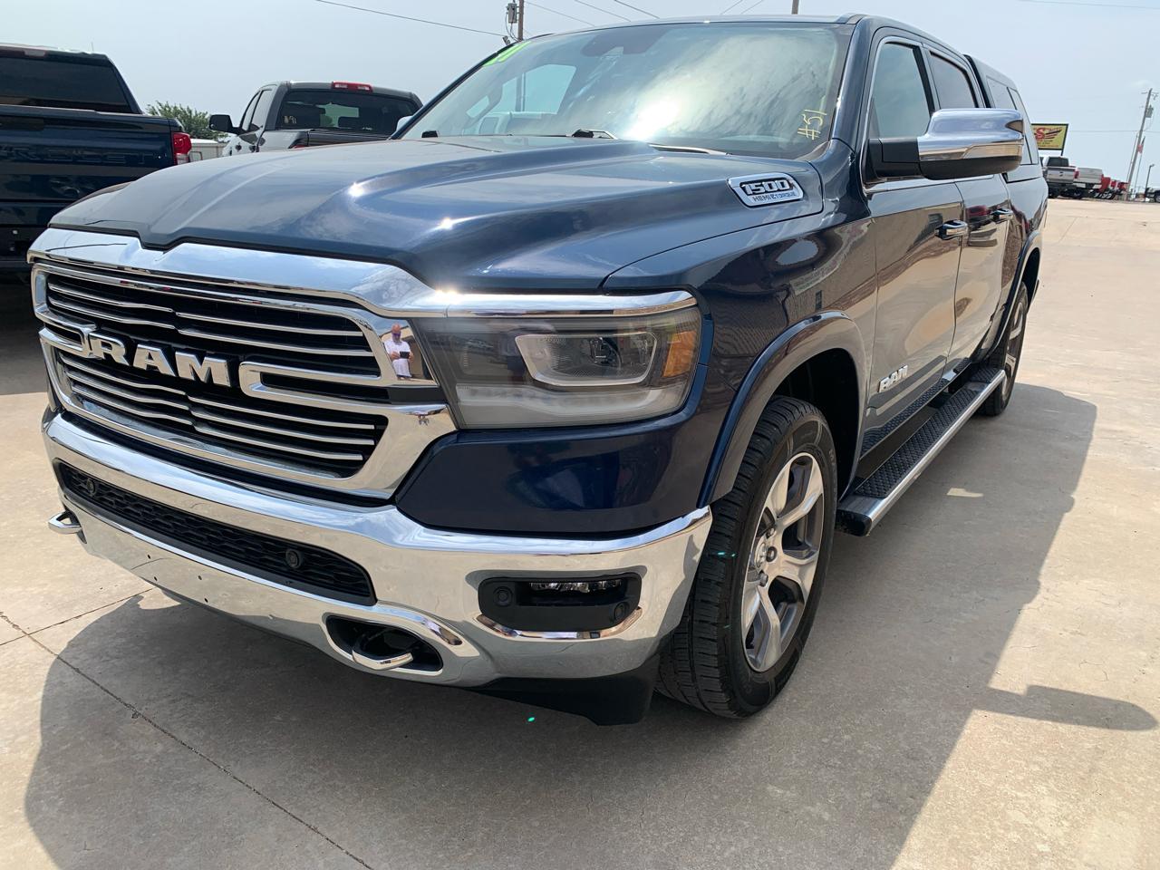 RAM 1500 Laramie 4x2 Crew Cab 5'7" Box 2021