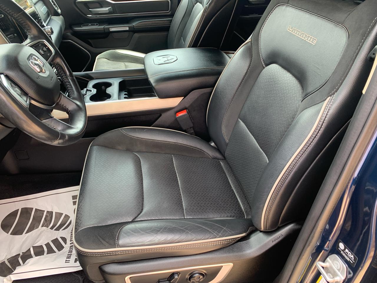 RAM 1500 Laramie 4x2 Crew Cab 5'7" Box 2021