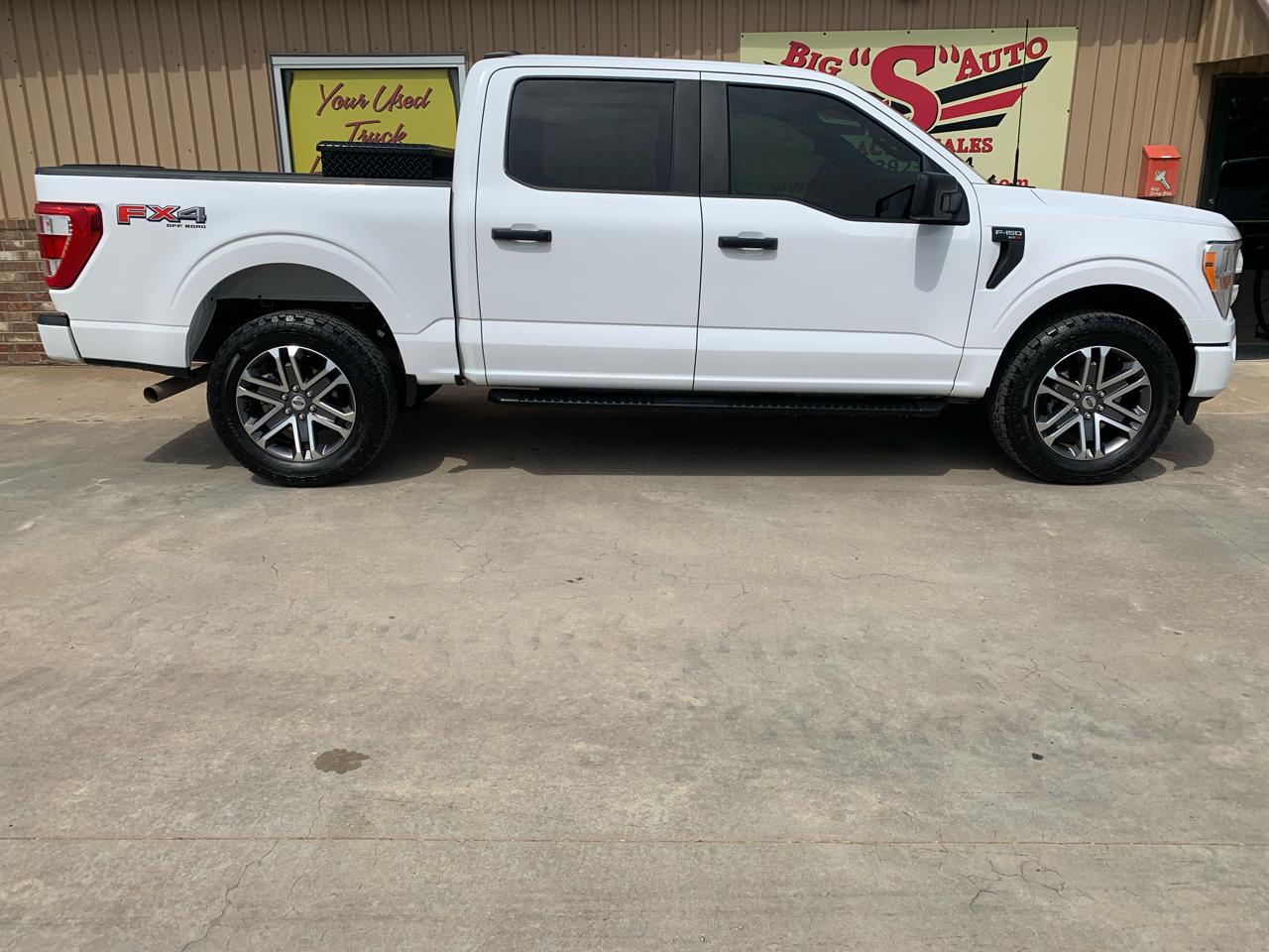 Ford F-150 4WD SuperCrew 145" STX 2021