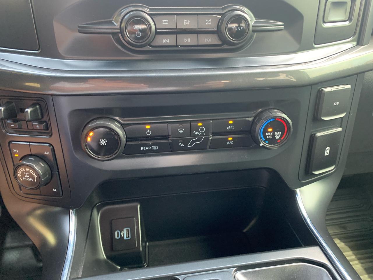 Ford F-150 4WD SuperCrew 145" STX 2021