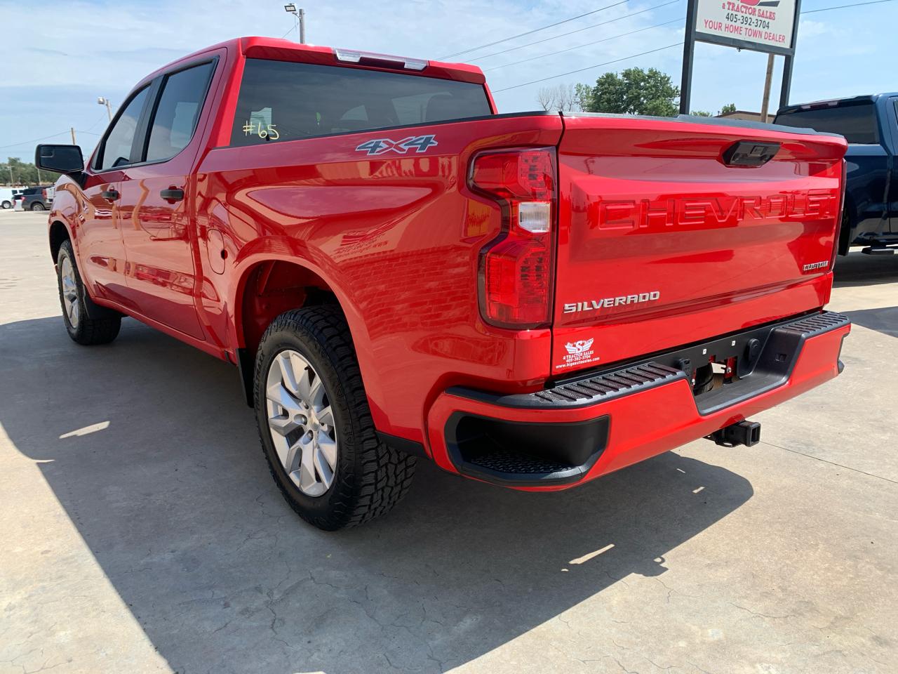 Chevrolet Silverado 1500 4WD Crew Cab 147" Custom 2022