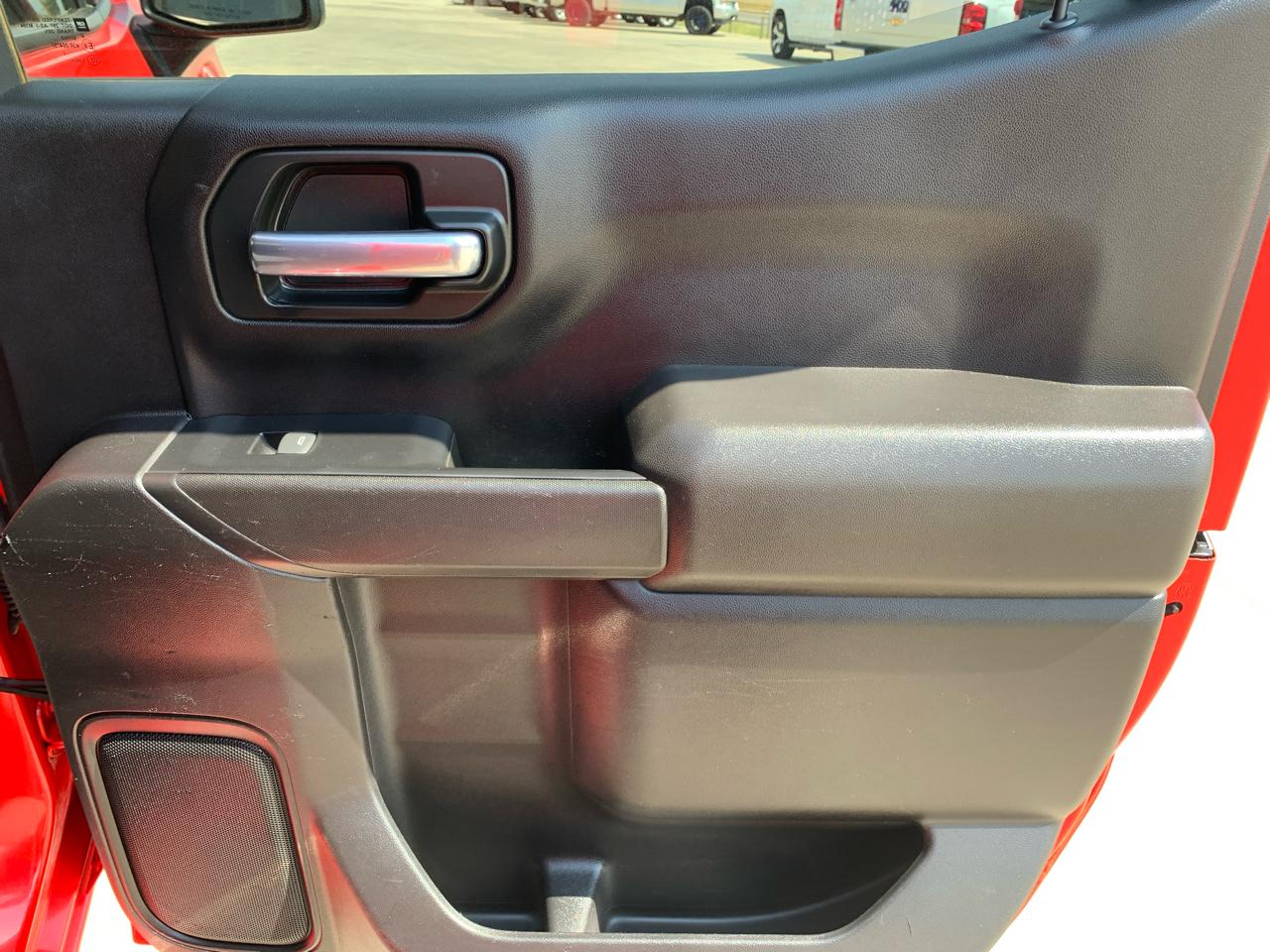 Chevrolet Silverado 1500 4WD Crew Cab 147" Custom 2022