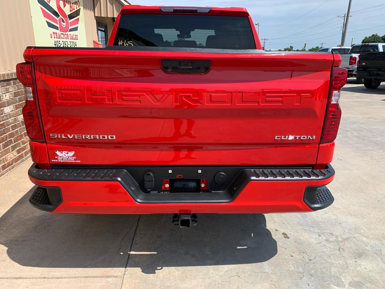 Chevrolet Silverado 1500 4WD Crew Cab 147" Custom 2022