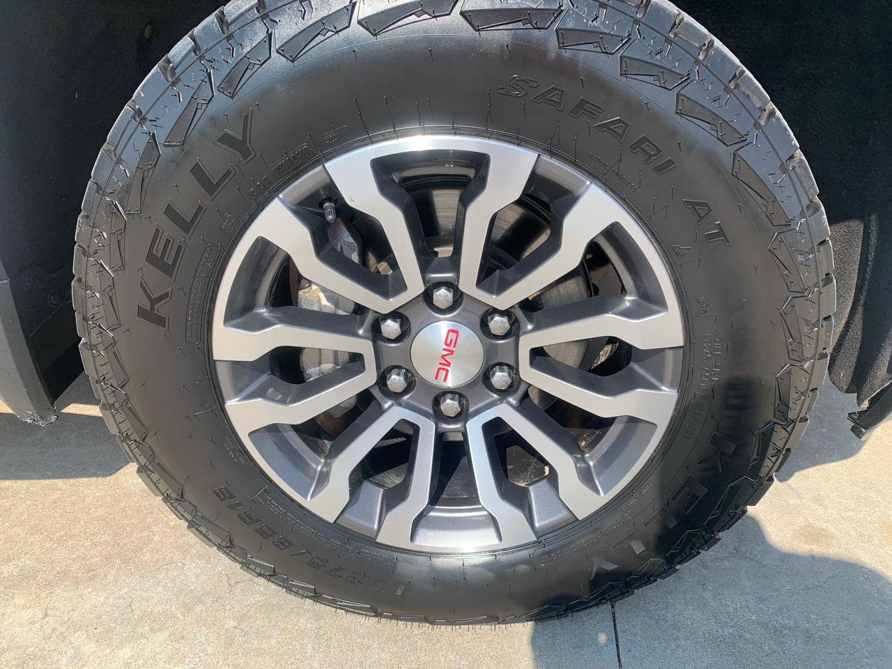 GMC Sierra 1500 4WD Crew Cab 147" AT4 2020