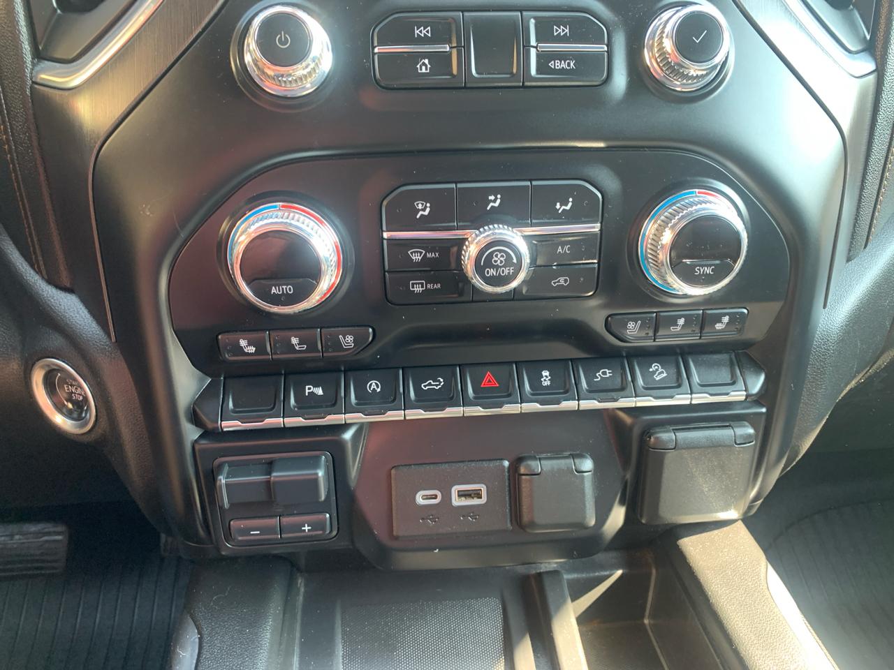 GMC Sierra 1500 4WD Crew Cab 147" AT4 2020