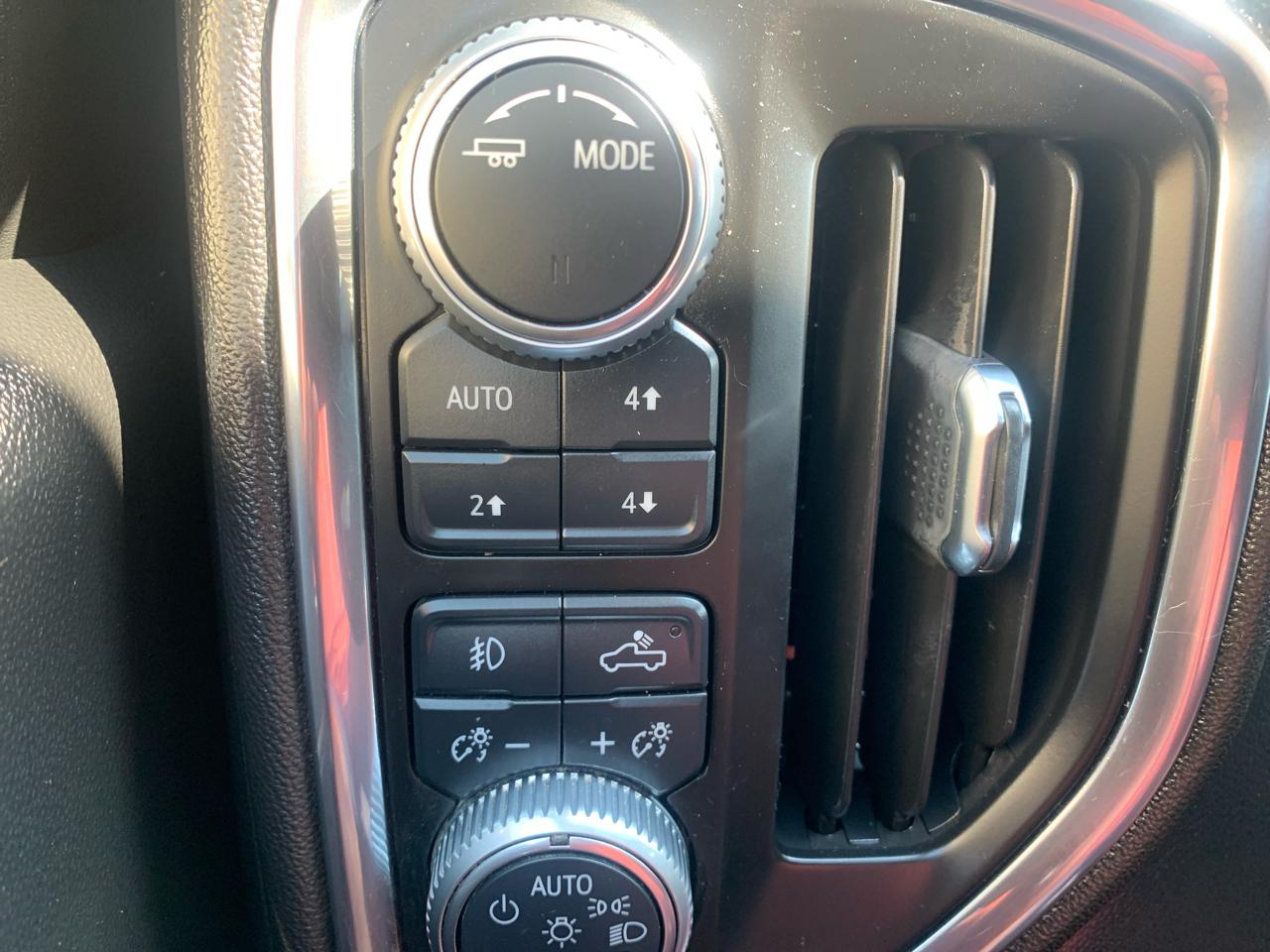 GMC Sierra 1500 4WD Crew Cab 147" AT4 2020