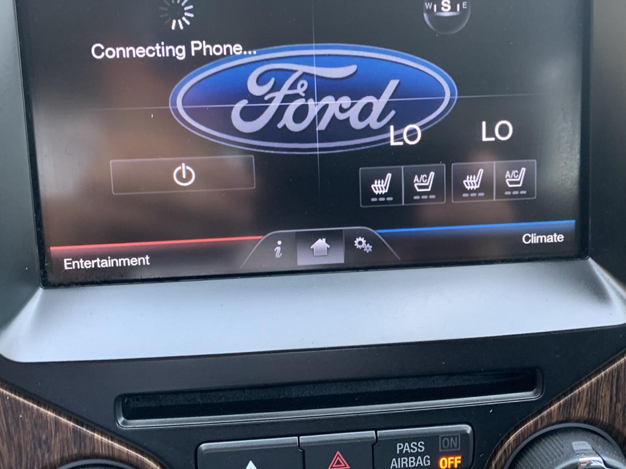 Ford F-150 4WD SuperCrew 139" Lariat 2013
