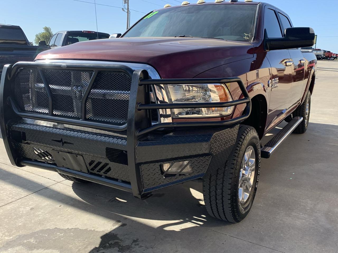 RAM 2500 SLT 4x4 Crew Cab 6'4" Box 2017