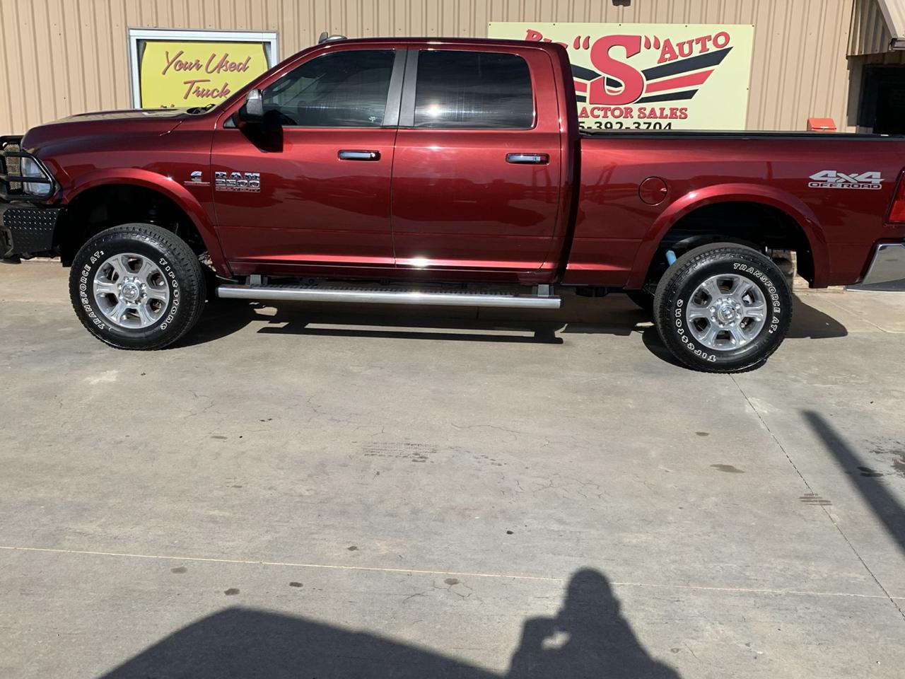 RAM 2500 SLT 4x4 Crew Cab 6'4" Box 2017