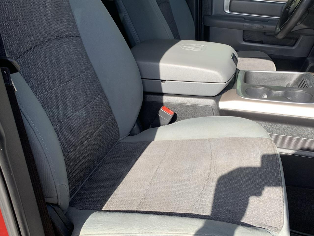 RAM 2500 SLT 4x4 Crew Cab 6'4" Box 2017