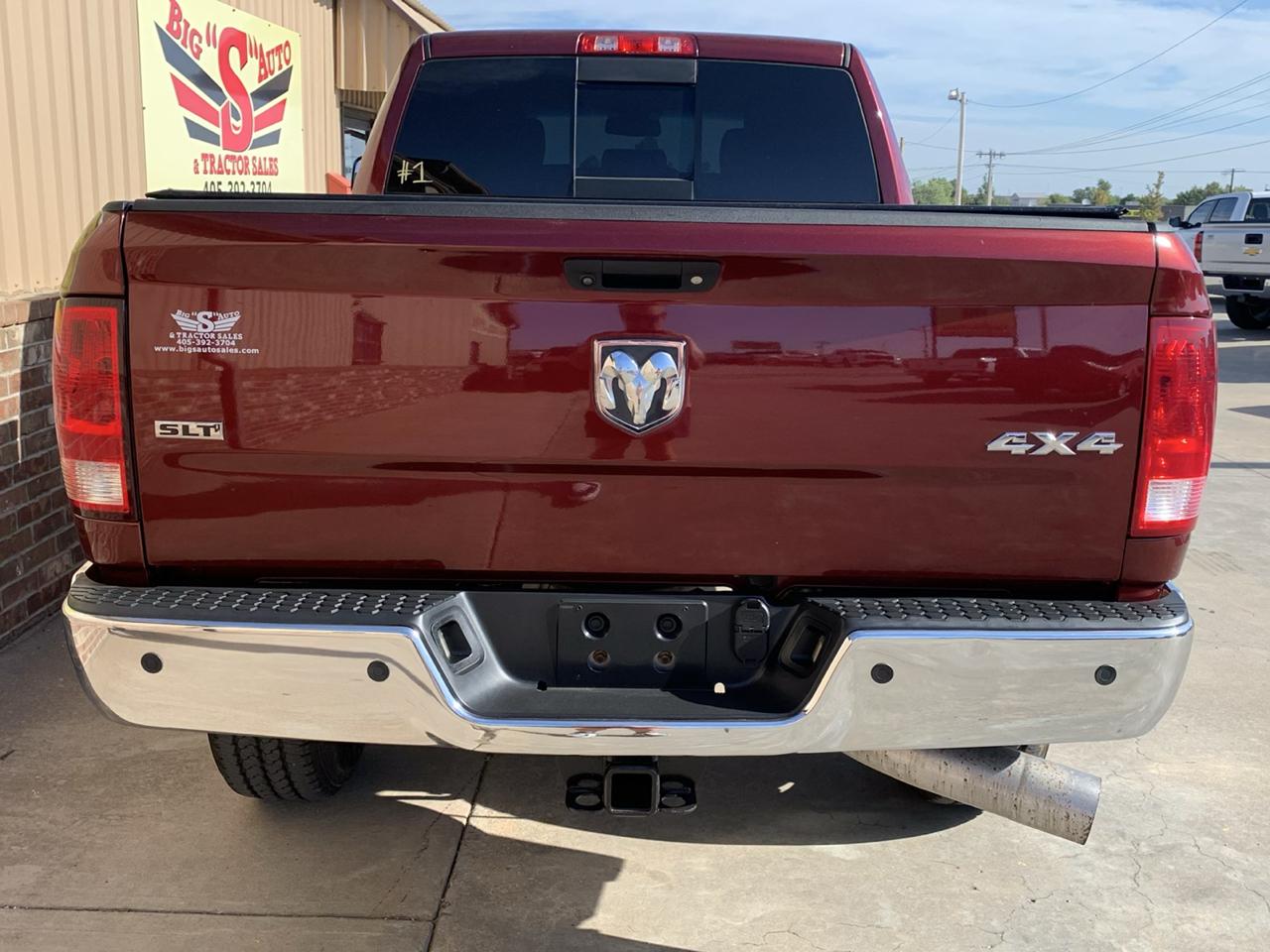RAM 2500 SLT 4x4 Crew Cab 6'4" Box 2017