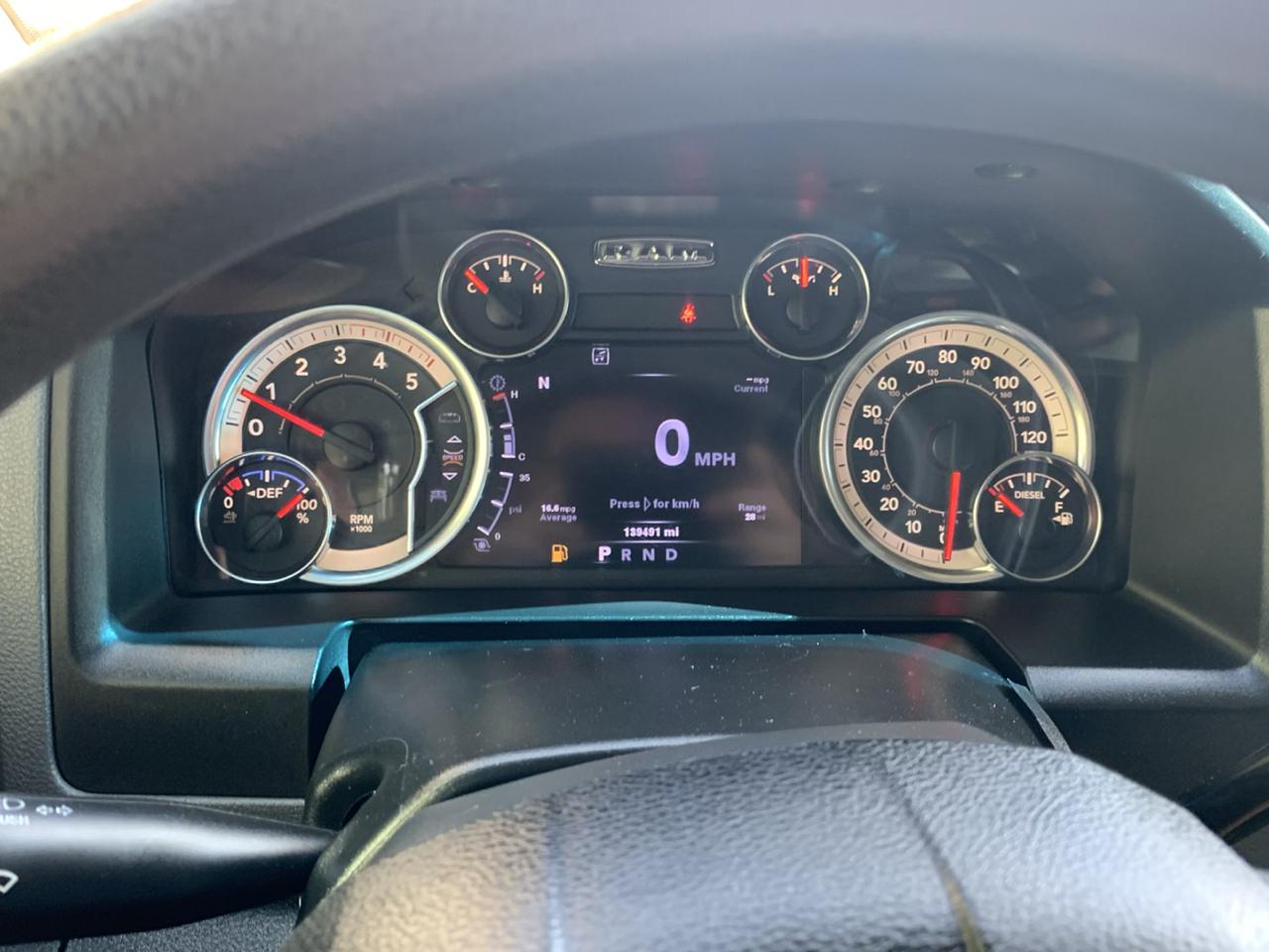 RAM 2500 SLT 4x4 Crew Cab 6'4" Box 2017