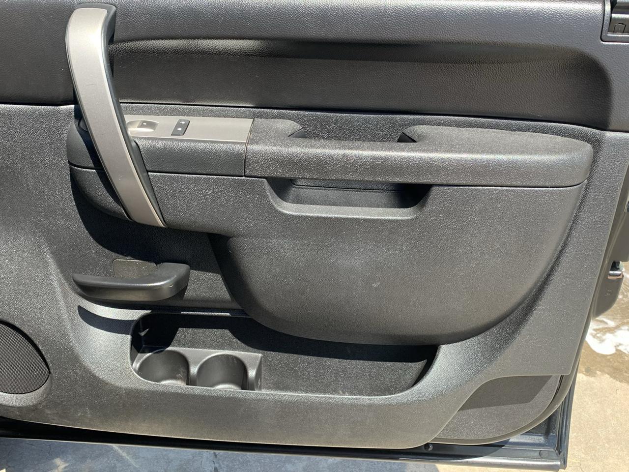 Chevrolet Silverado 1500 4WD Crew Cab 143.5" LT 2012