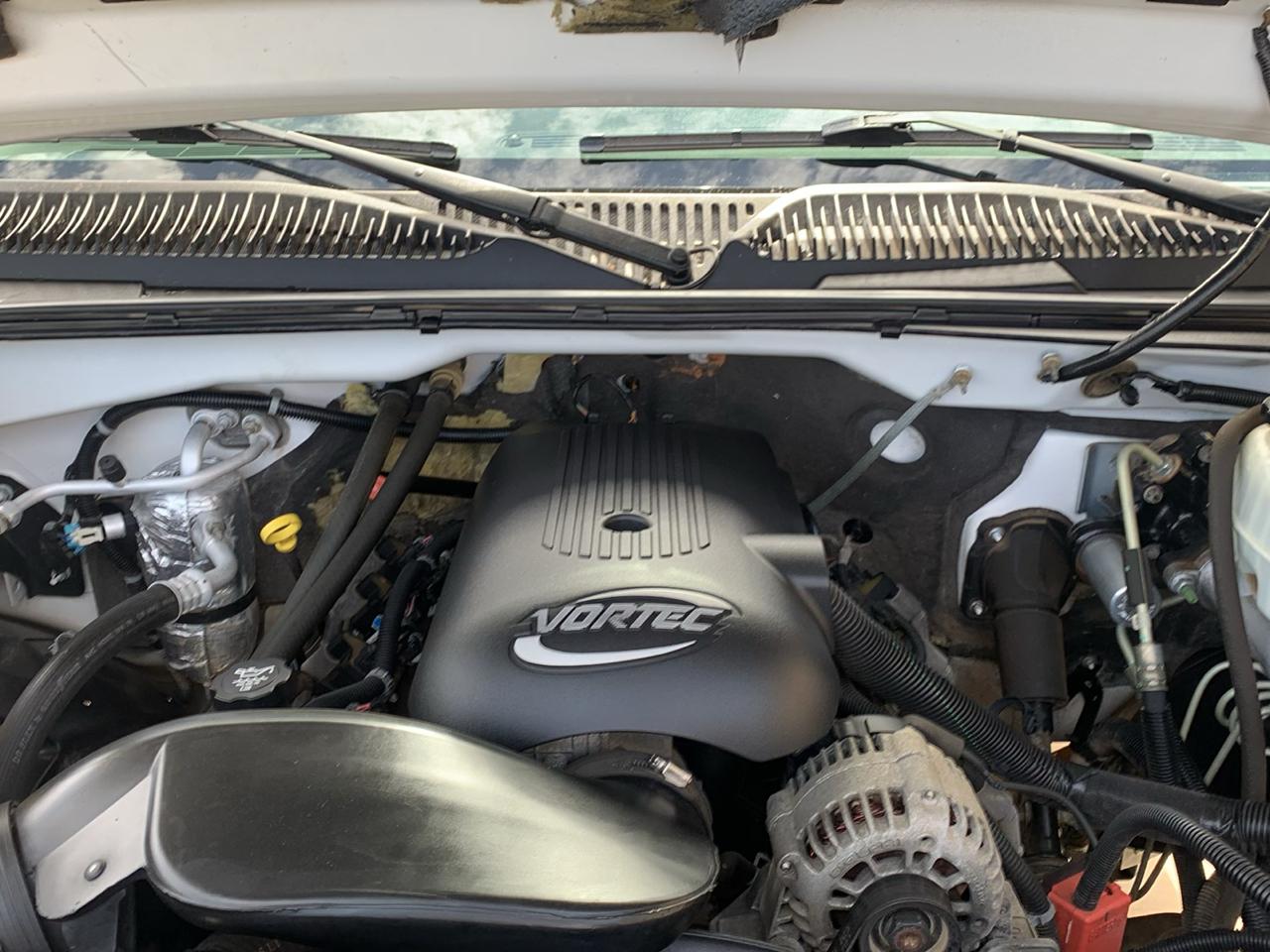 Chevrolet Silverado 2500HD Ext Cab 143.5" WB LS 2004