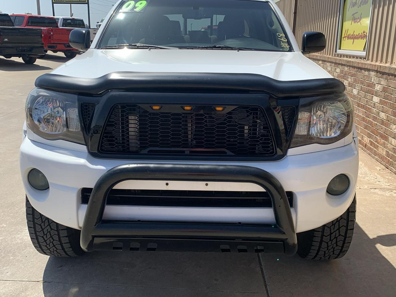 Toyota Tacoma 4WD Double LB V6 AT (Natl) 2009
