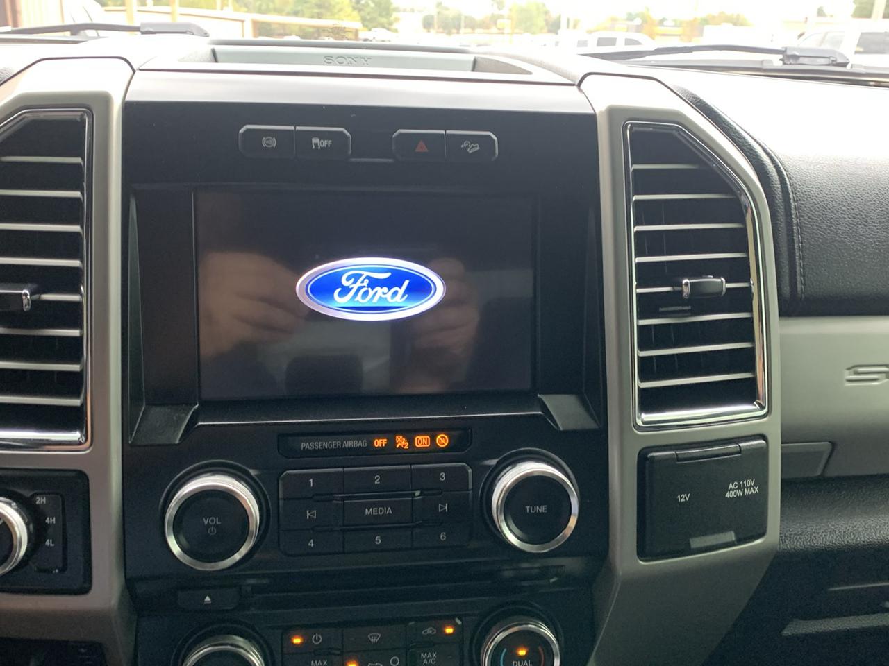 Ford Super Duty F-250 SRW Lariat 4WD SuperCab 8' Box 2017