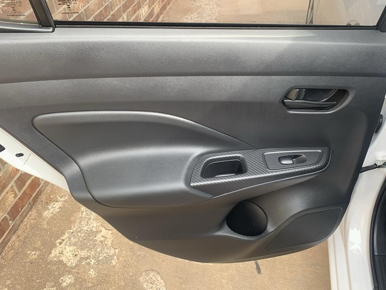 Nissan Versa S CVT 2023