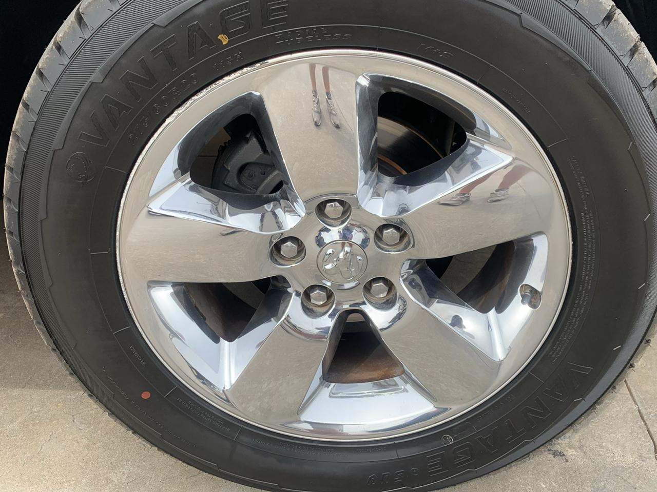 RAM 1500 4WD Crew Cab 140.5" Lone Star 2015