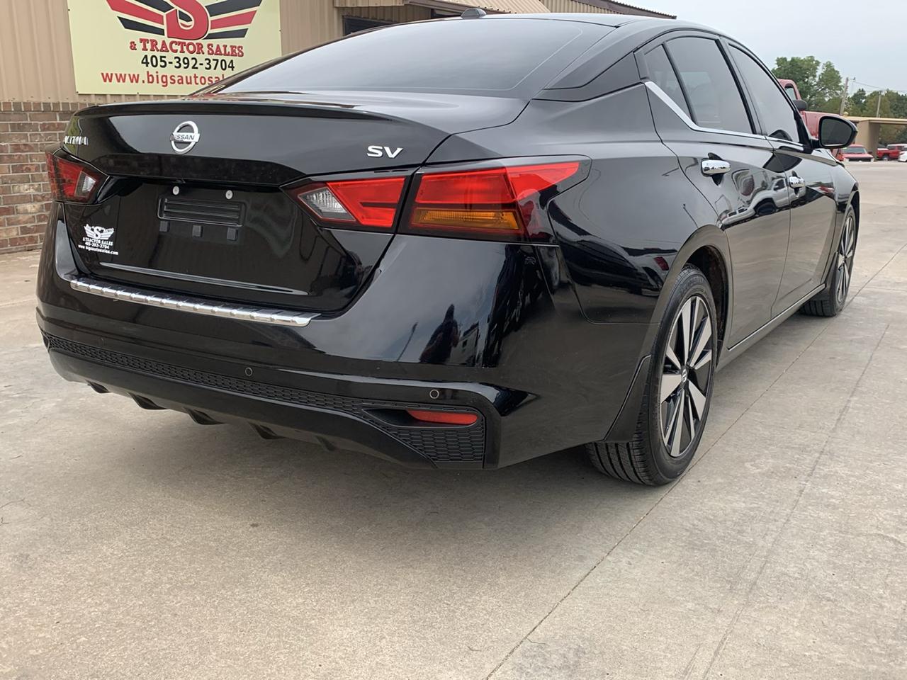 Nissan Altima 2.5 SV Sedan 2022
