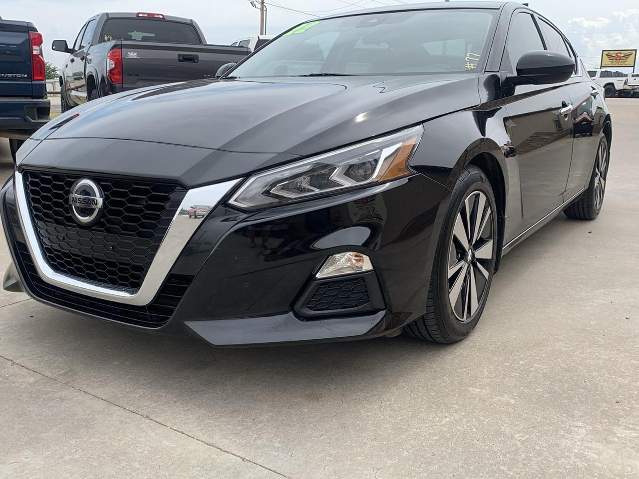 Nissan Altima 2.5 SV Sedan 2022