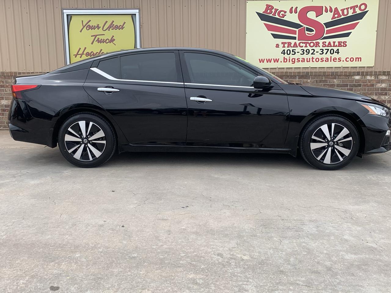 Nissan Altima 2.5 SV Sedan 2022