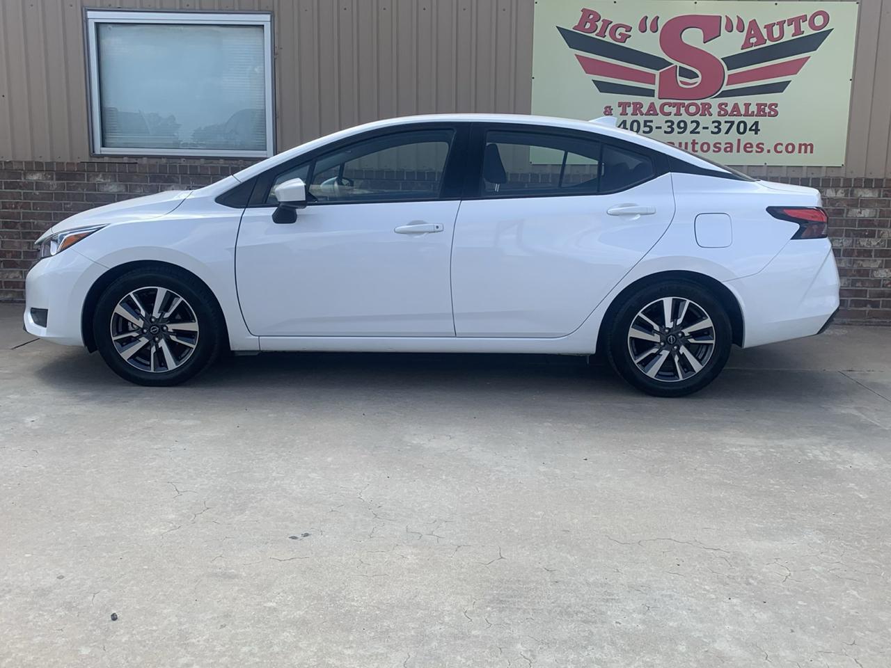 Nissan Versa SV CVT 2024