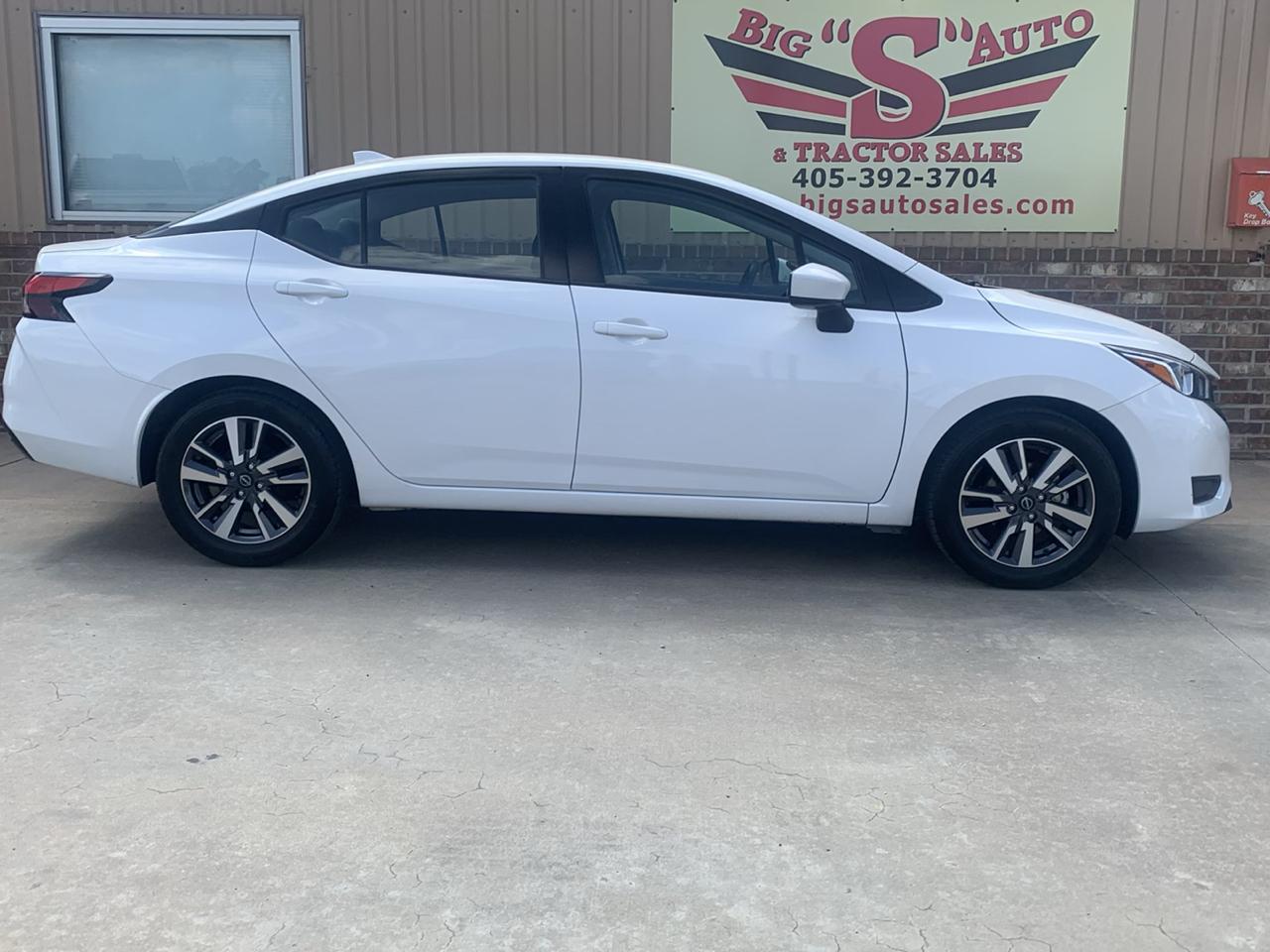 Nissan Versa SV CVT 2024