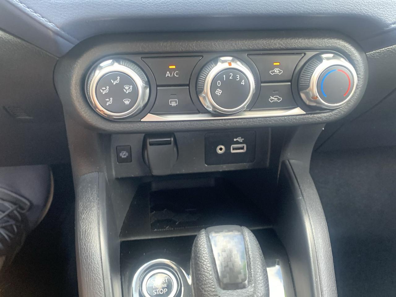 Nissan Versa SV CVT 2024
