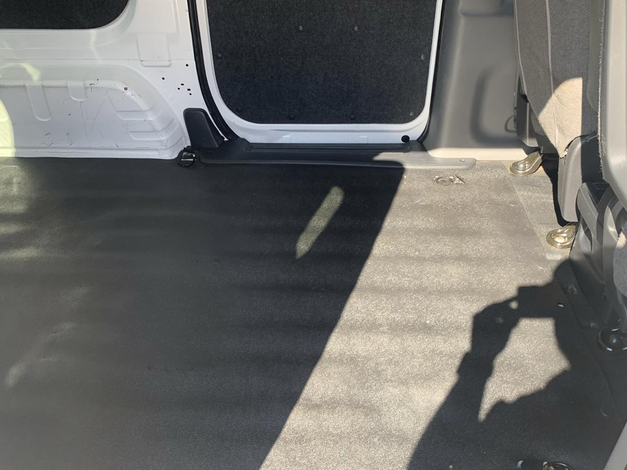 Chevrolet City Express Cargo Van FWD 115" LS 2015